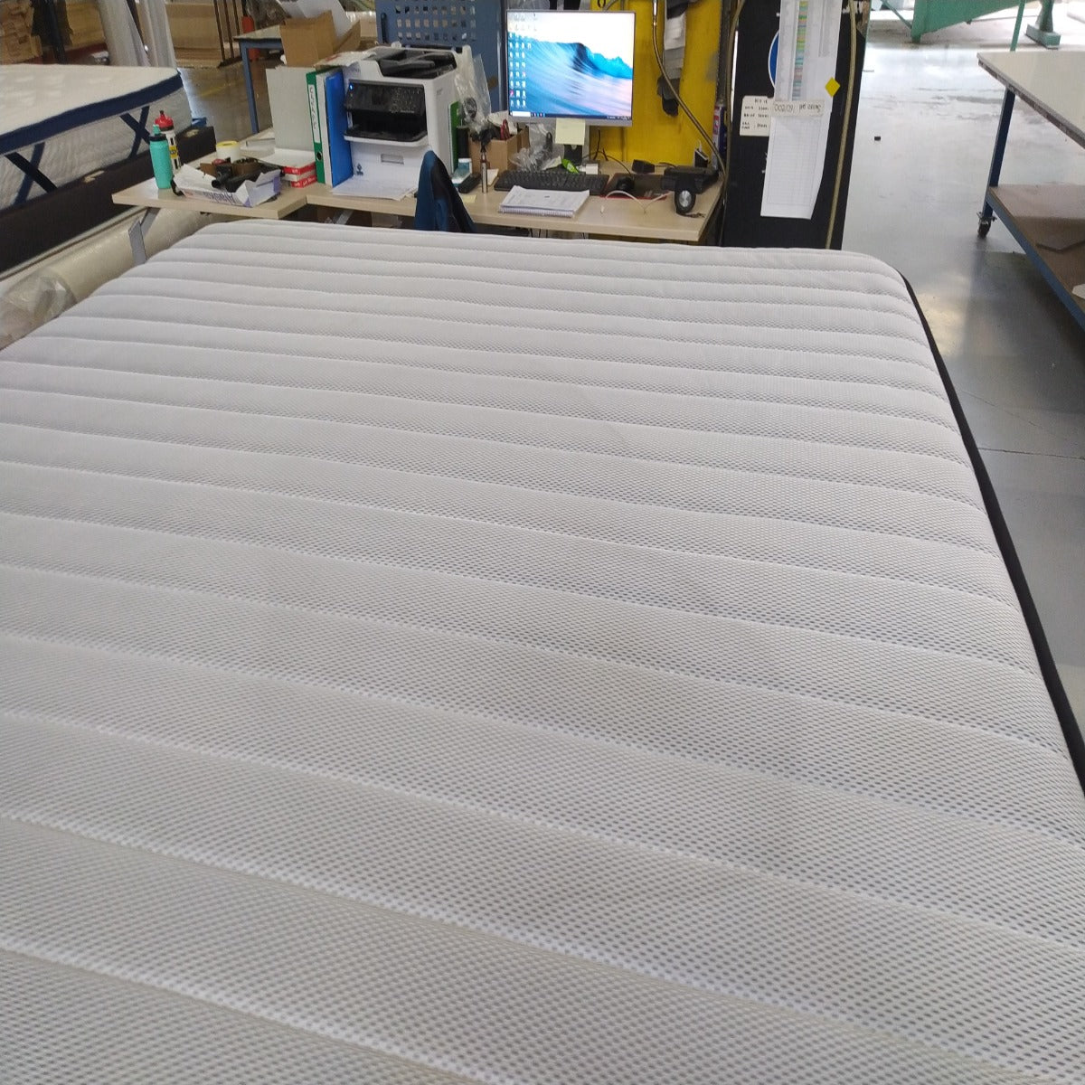 Matelas Ressorts ensachés 28 cm DIVIN - 140X190 - Offre N°472