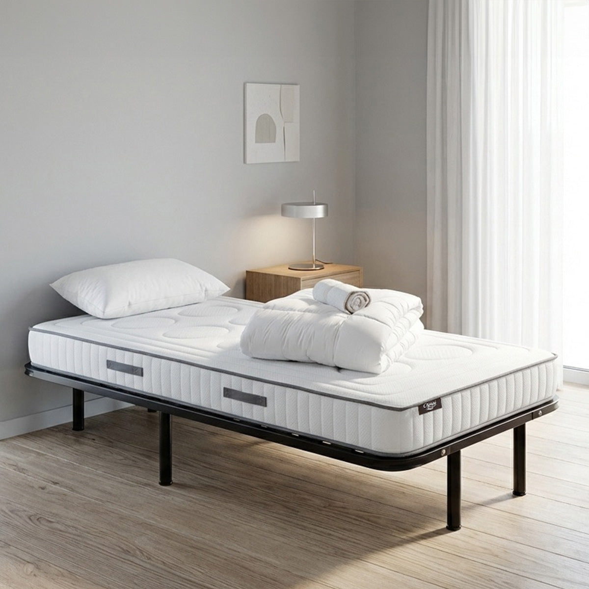 Prêt-à-dormir CRISTAL avec Cadre à lattes, Couette, Oreillers et Protège-matelas