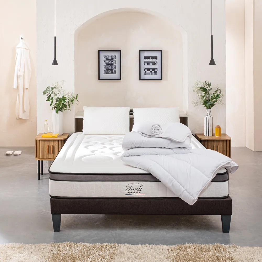 Ensemble-matelas-sommier-oreillers-couette-et-drap-housse