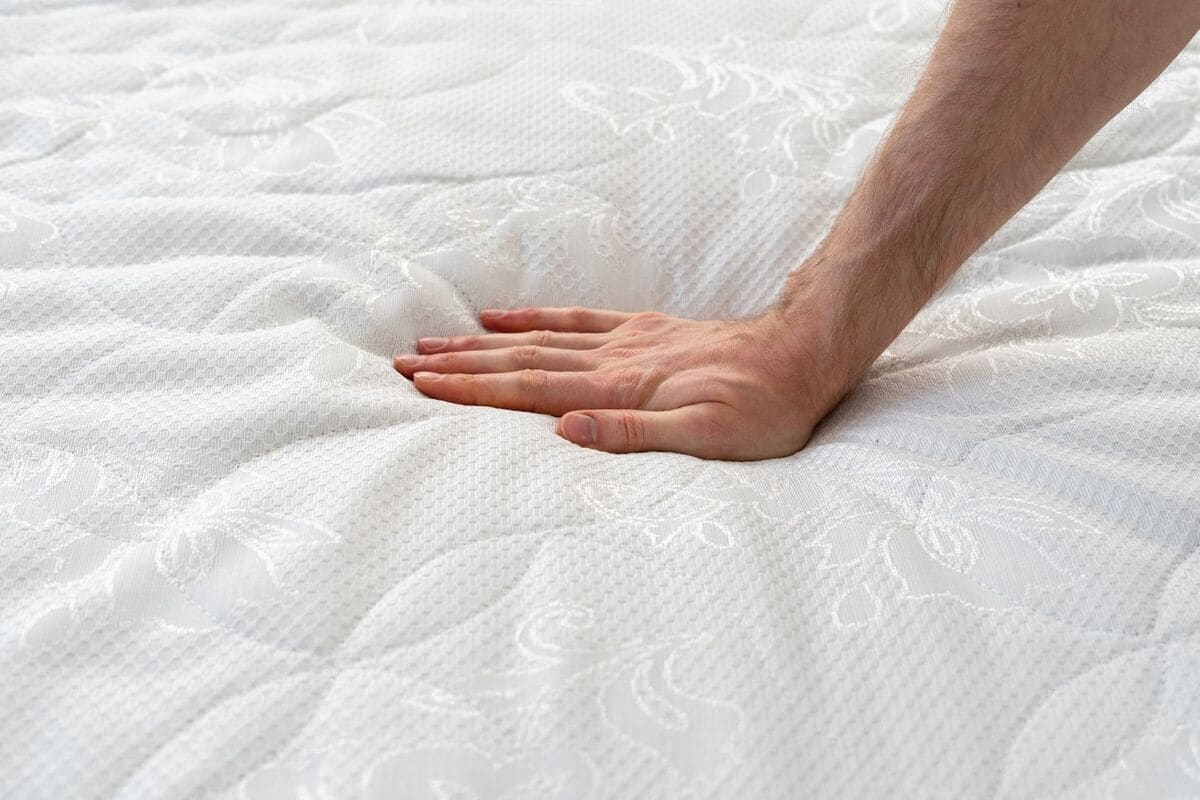 Comment choisir la bonne densité de mousse pour son matelas ?