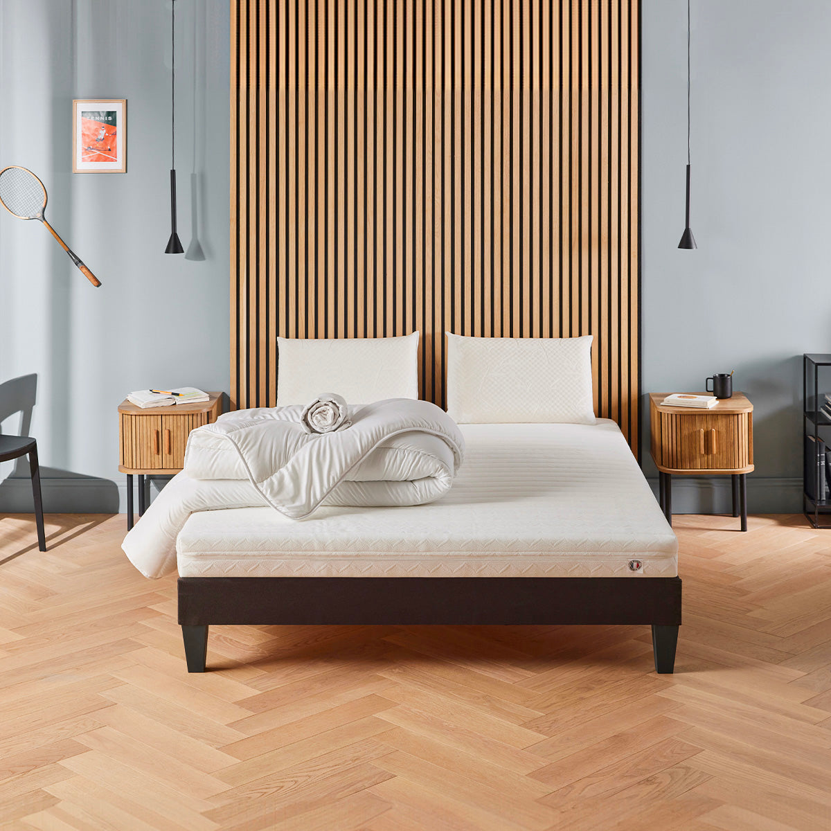 Prêt-à-dormir KLO avec Sommier, Couette, Oreillers et Protège-matelas