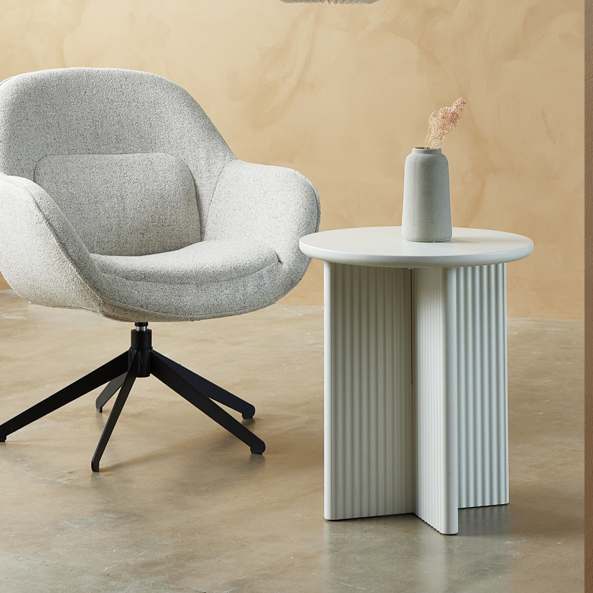 table-d-appoint-ronde-50-cm-bois-gris-clair-mirano