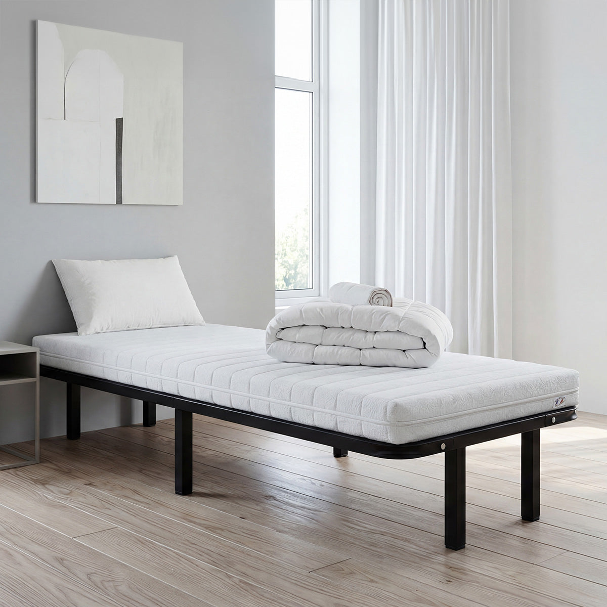 Prêt-à-dormir EGIO avec Cadre à lattes, Couette, Oreillers et Protège-matelas