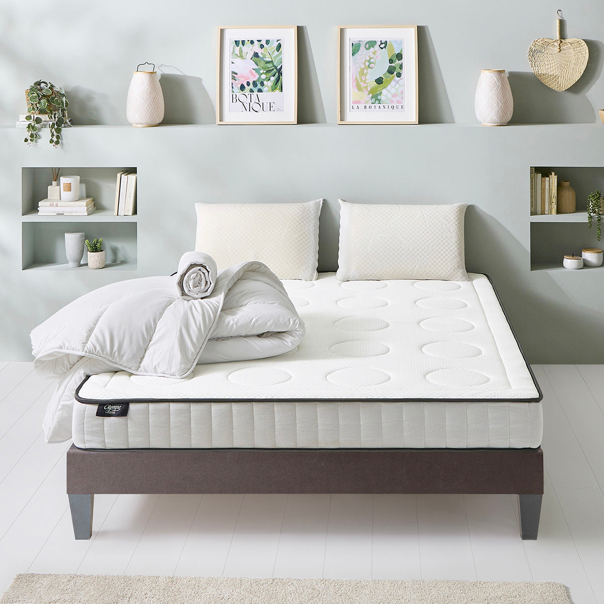 Prêt-à-dormir CRISTAL avec Sommier, Couette, Oreillers et Protège-matelas