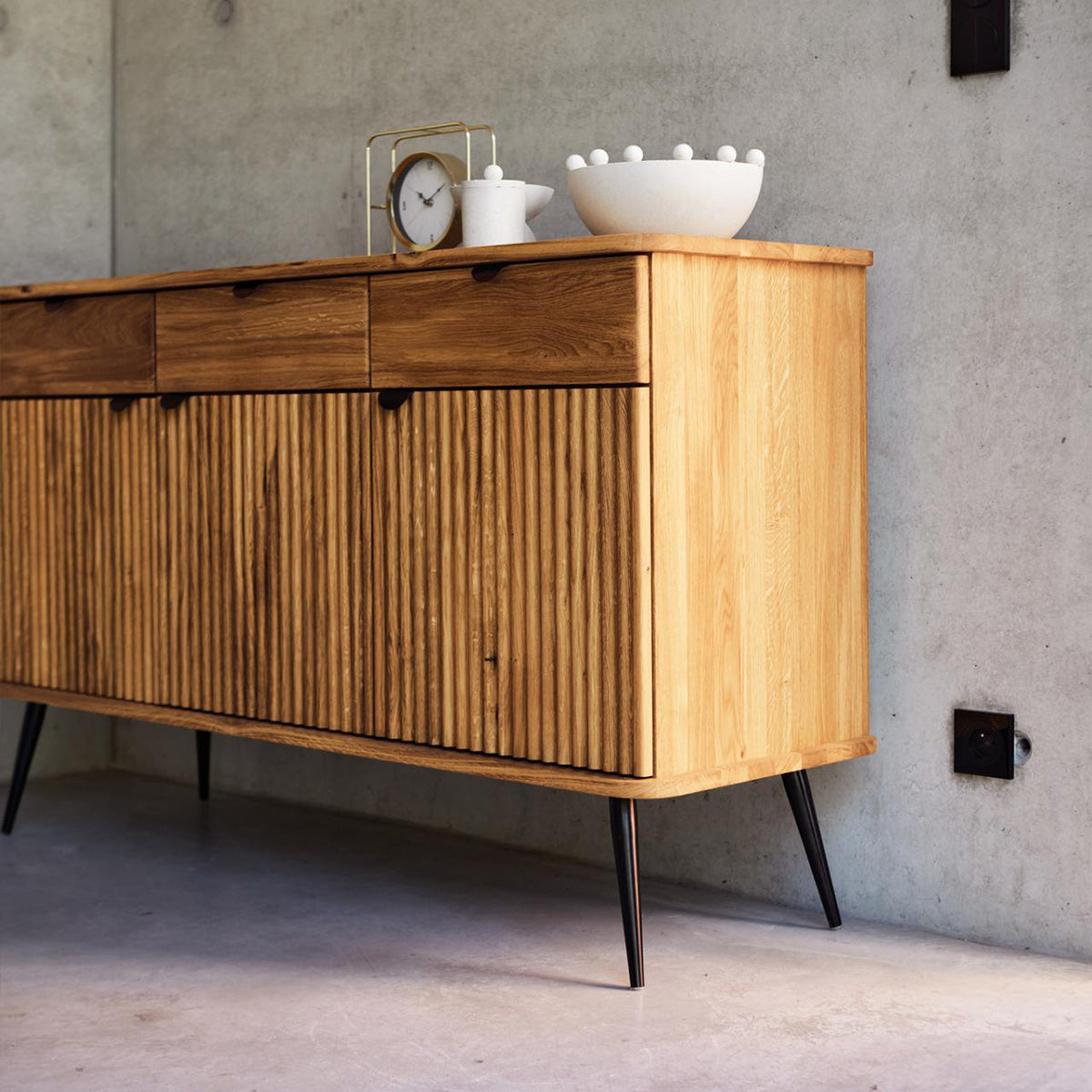 buffet-144-cm-3-portes-3-tiroirs-bois-massif-hetre-amalfi