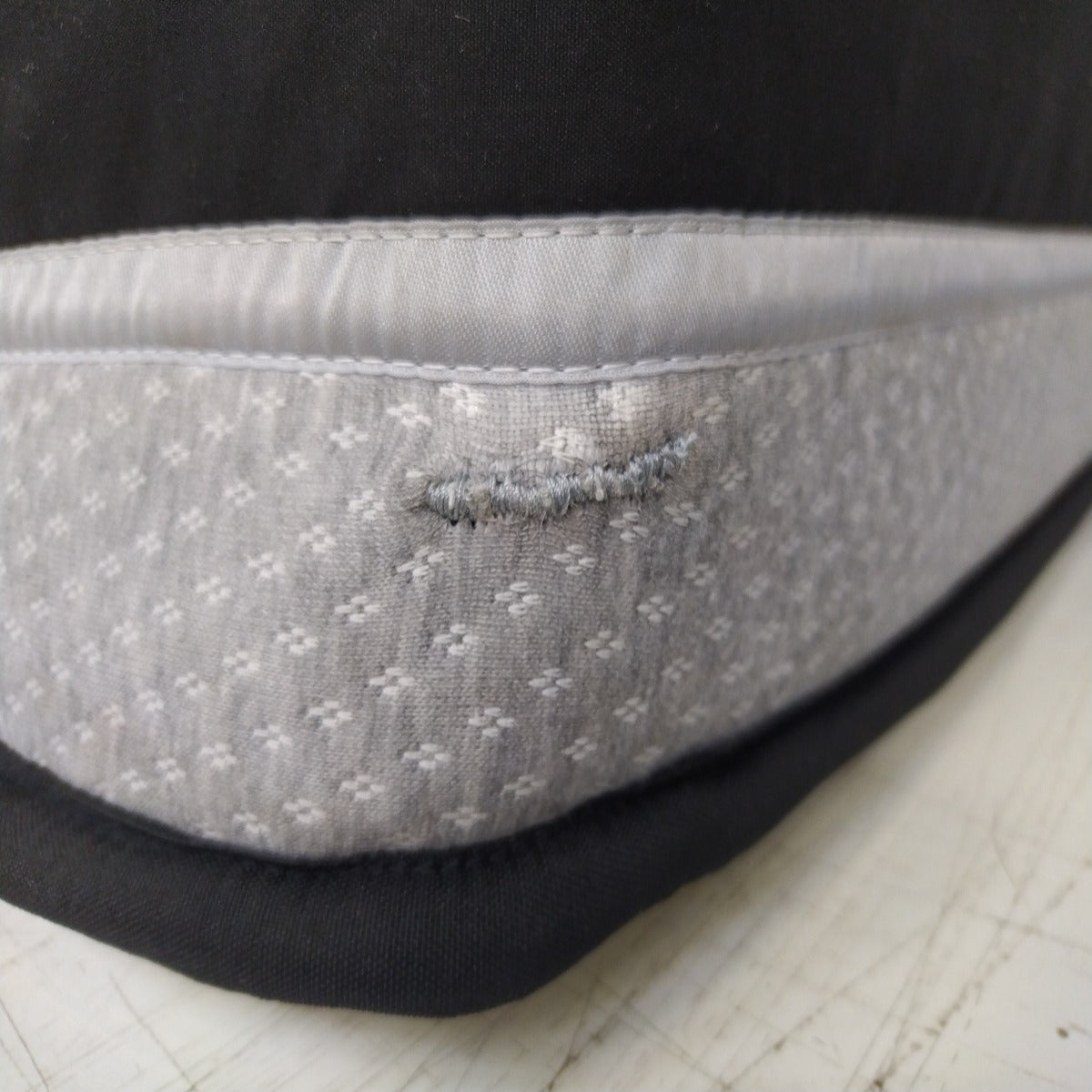 Matelas Ressorts ensachés 28 cm DIVIN - 140X190 - Offre N°472