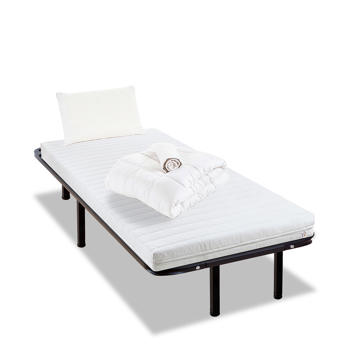 Prêt-à-dormir EGIO avec Cadre à lattes, Couette, Oreillers et Protège-matelas