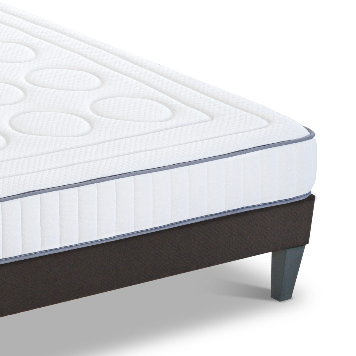 Prêt-à-dormir CRISTAL avec Sommier, Couette, Oreillers et Protège-matelas